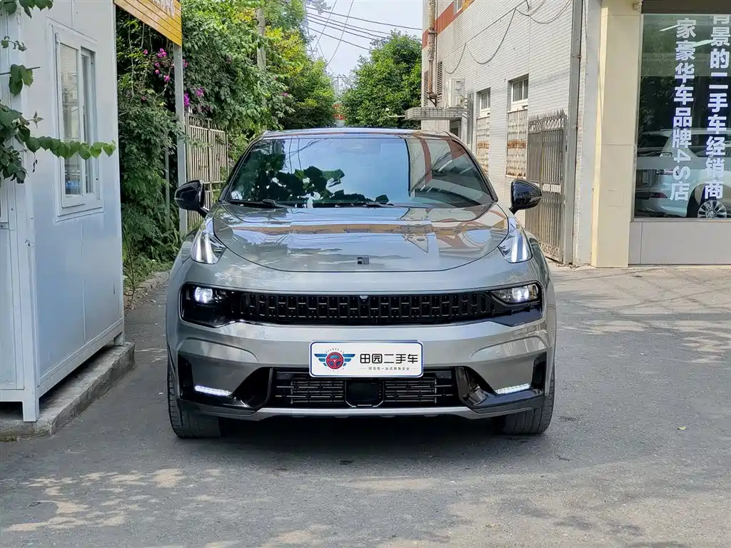 Lynk & Co 05 2022 2.0TD 4WD Power Halo фото 2