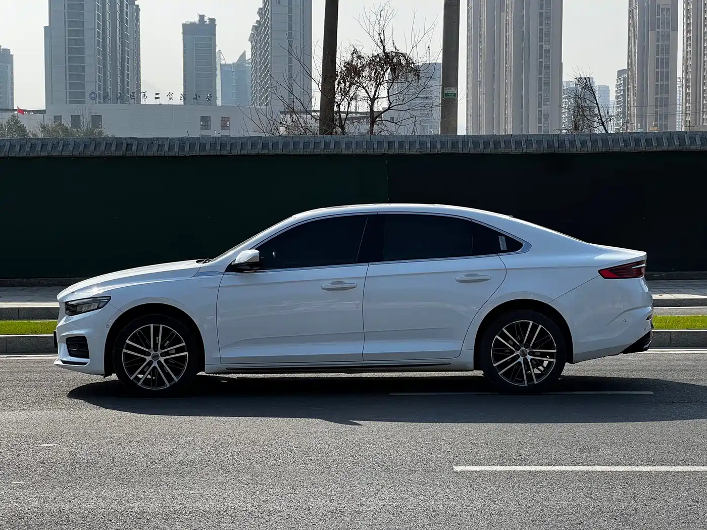 GEELY AUTOMOBILE XINGRUI