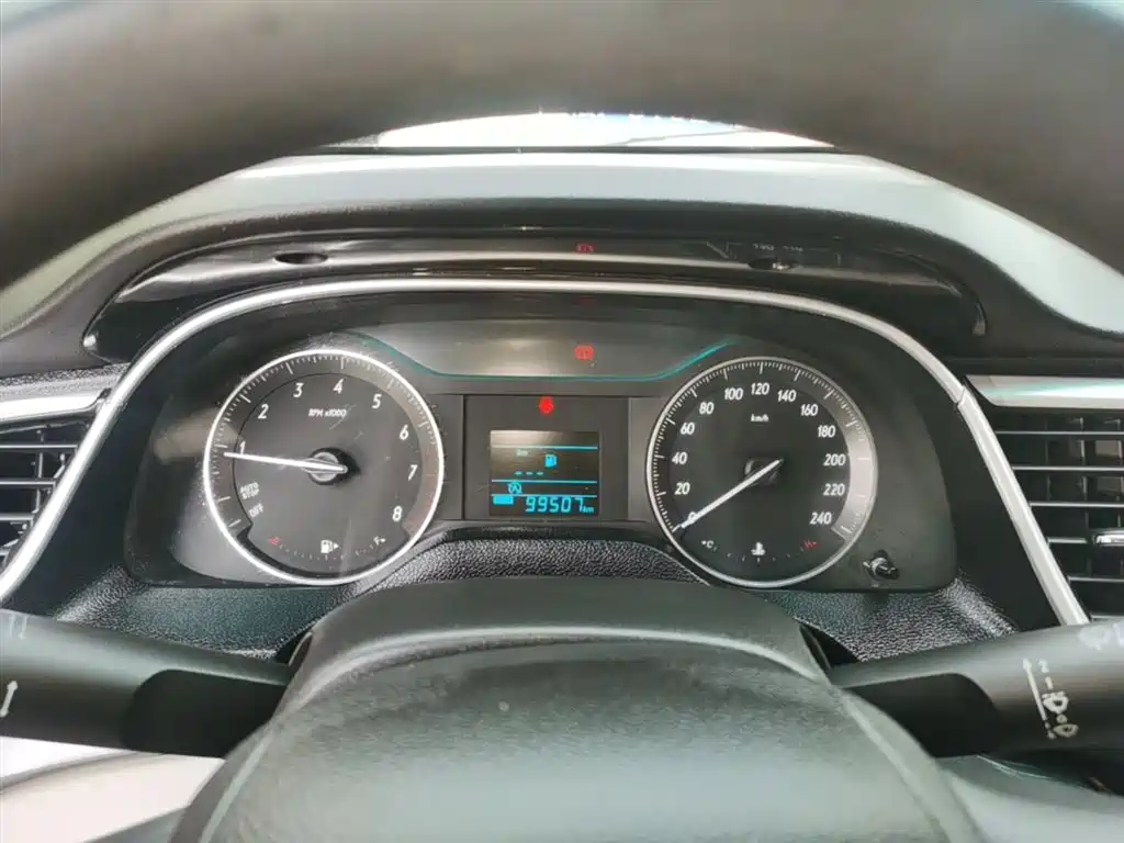 Buick Excelle 2015 15N Manual Progressive фото 12