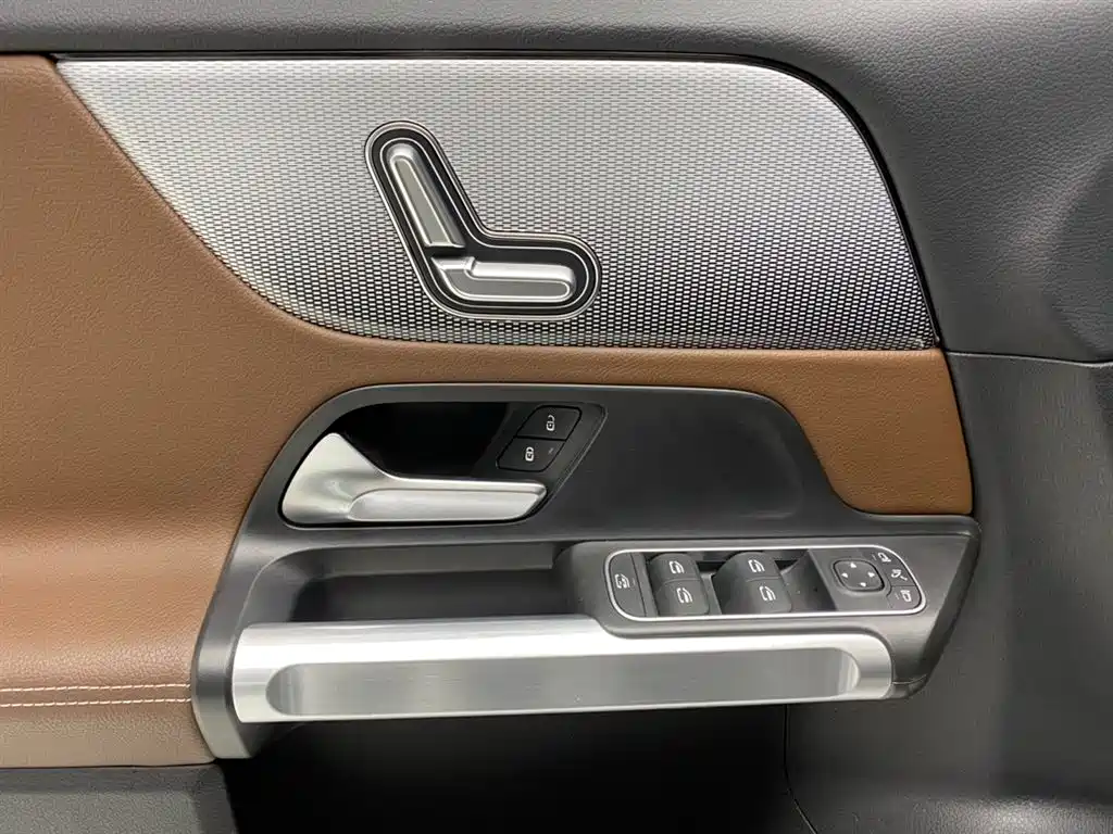 Mercedes-Benz GLB 2023 GLB 200 Style фото 26