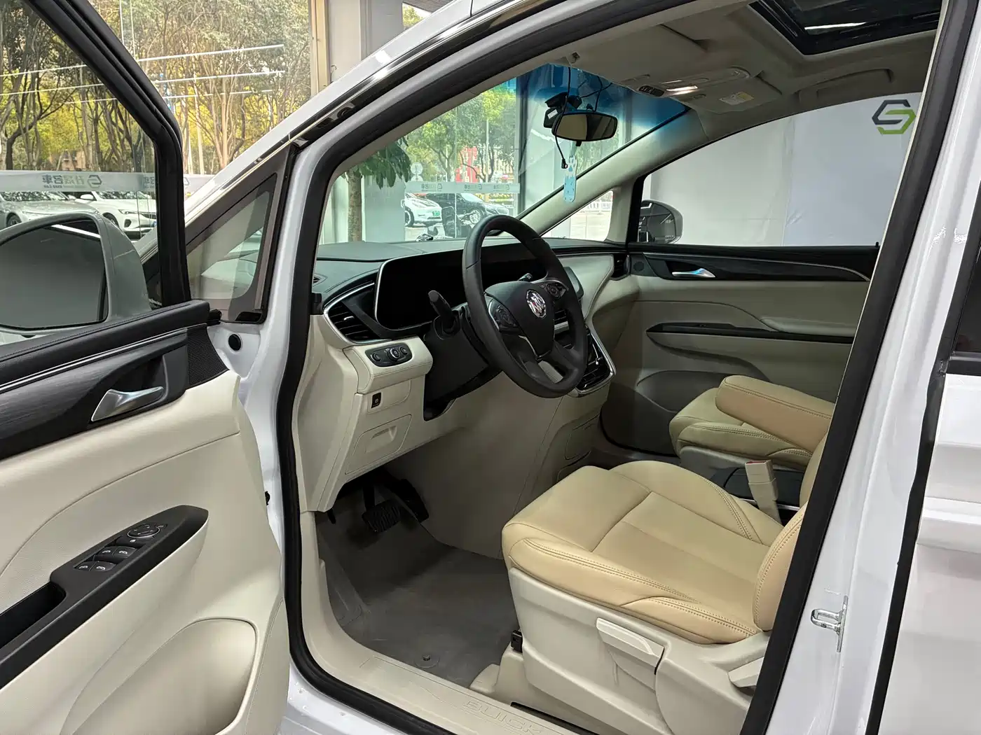 Buick GL8 2023 ES Landmaster Comfort фото 4