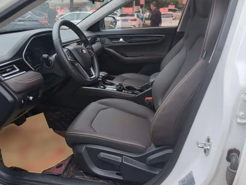 JAC JAC J7 2020 2020 1.5T CVT Surpass Type