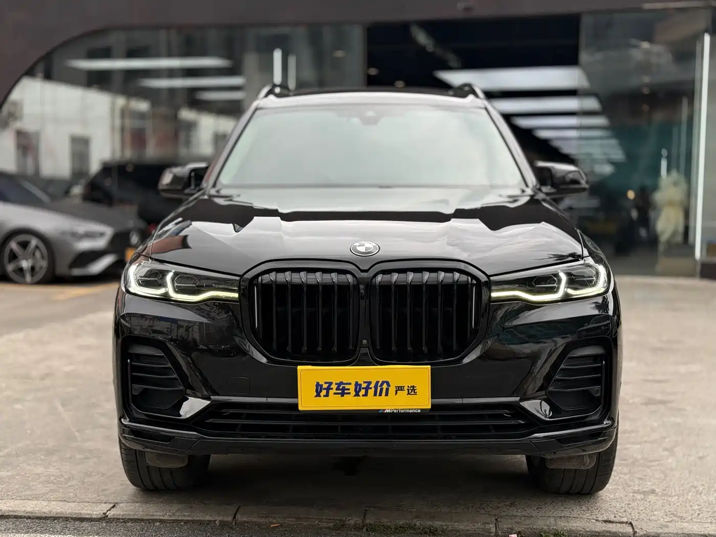 BMW X7 2020 xDrive40i Leading Luxury Package фото 2