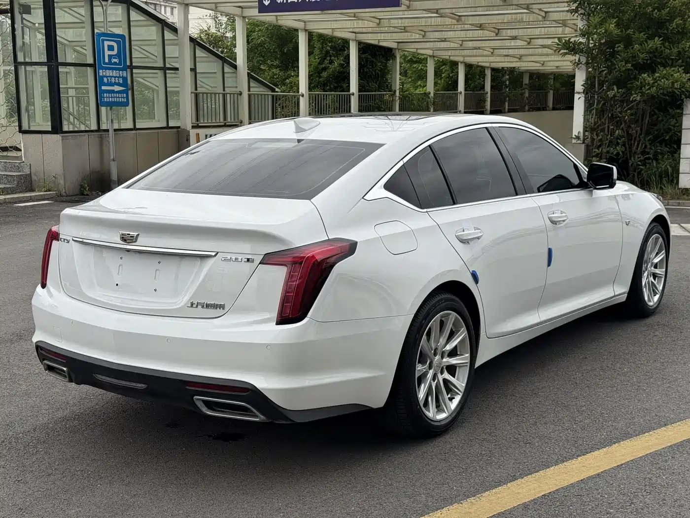 Cadillac CT5 2020 Facelift 28T Fashion Edition фото 4