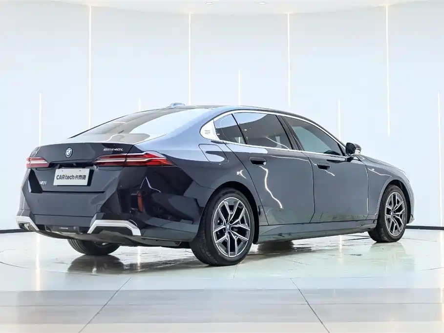 BMW i5 2025 eDrive 40L M Sport Package фото 4