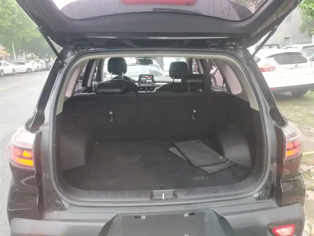 Kia Sportage 2019 2.0L Automatic Smart Luxury Edition фото 19