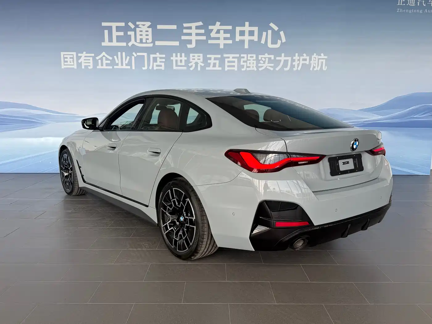 BMW 4 Series 2024 430i Gran Coupe M Sport Shadowline Package фото 3