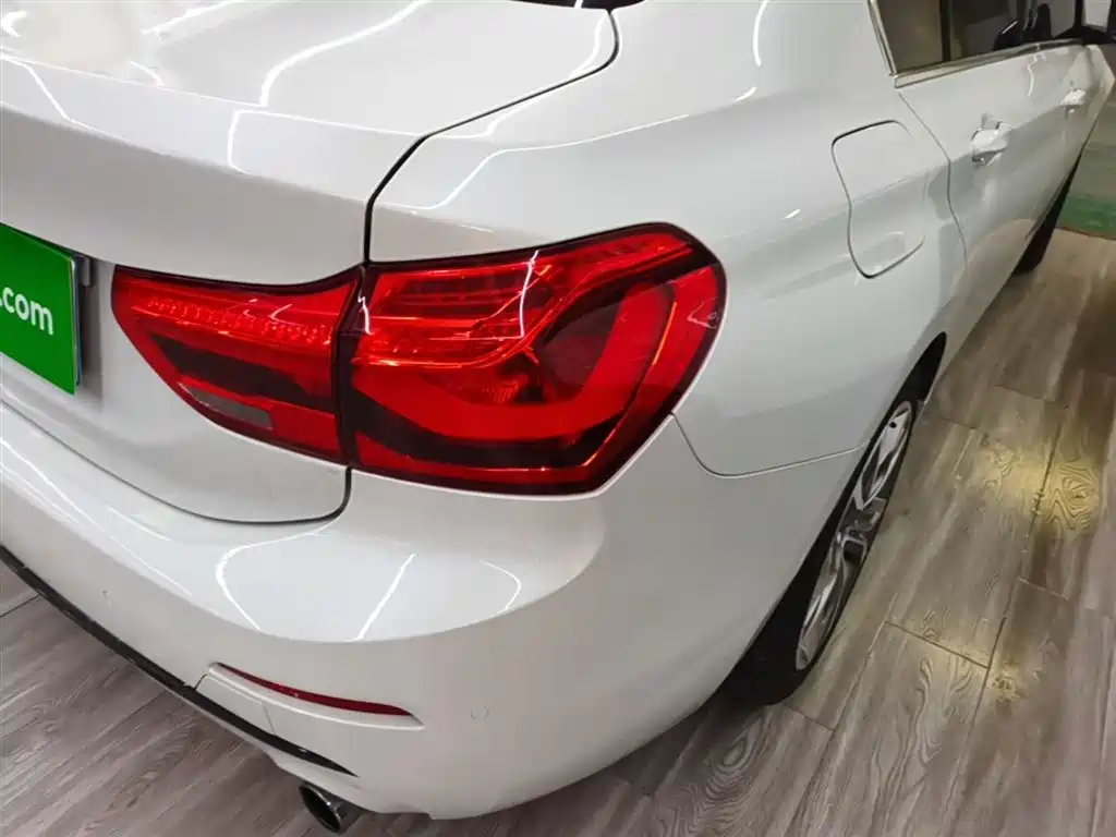 BMW 1 Series 2017 120i Design Package фото 8