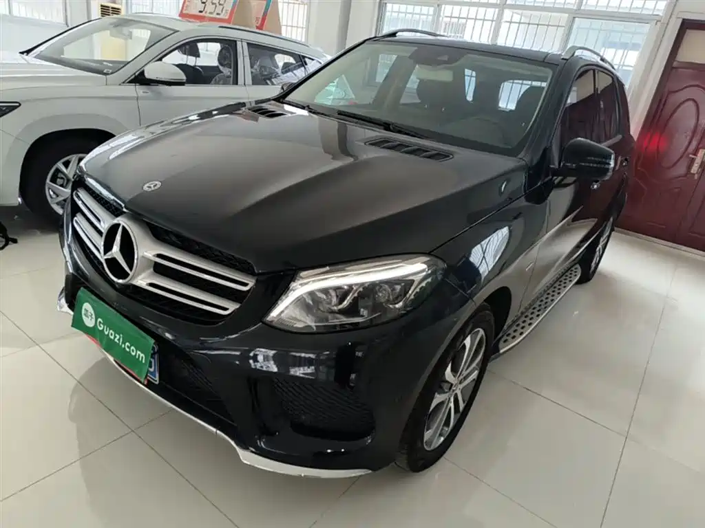 Mercedes-Benz GLE 2018 GLE 320 4MATIC Dynamic Ultimate Edition фото 2