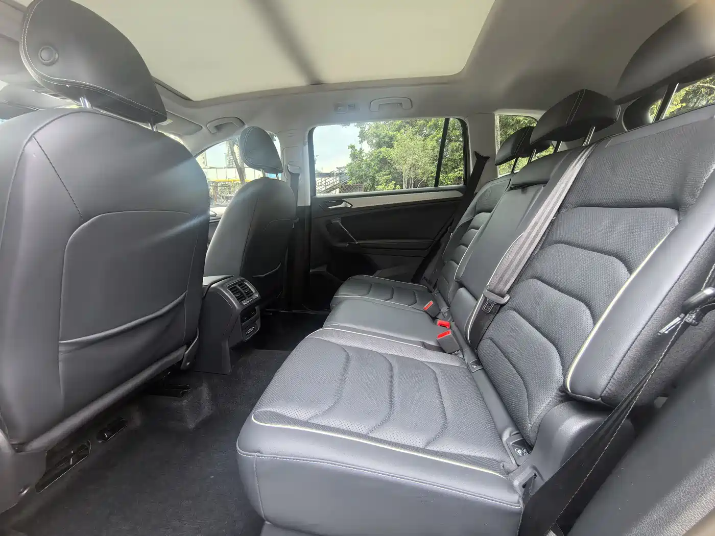 VOLKSWAGEN TIGUAN L NEW ENERGY