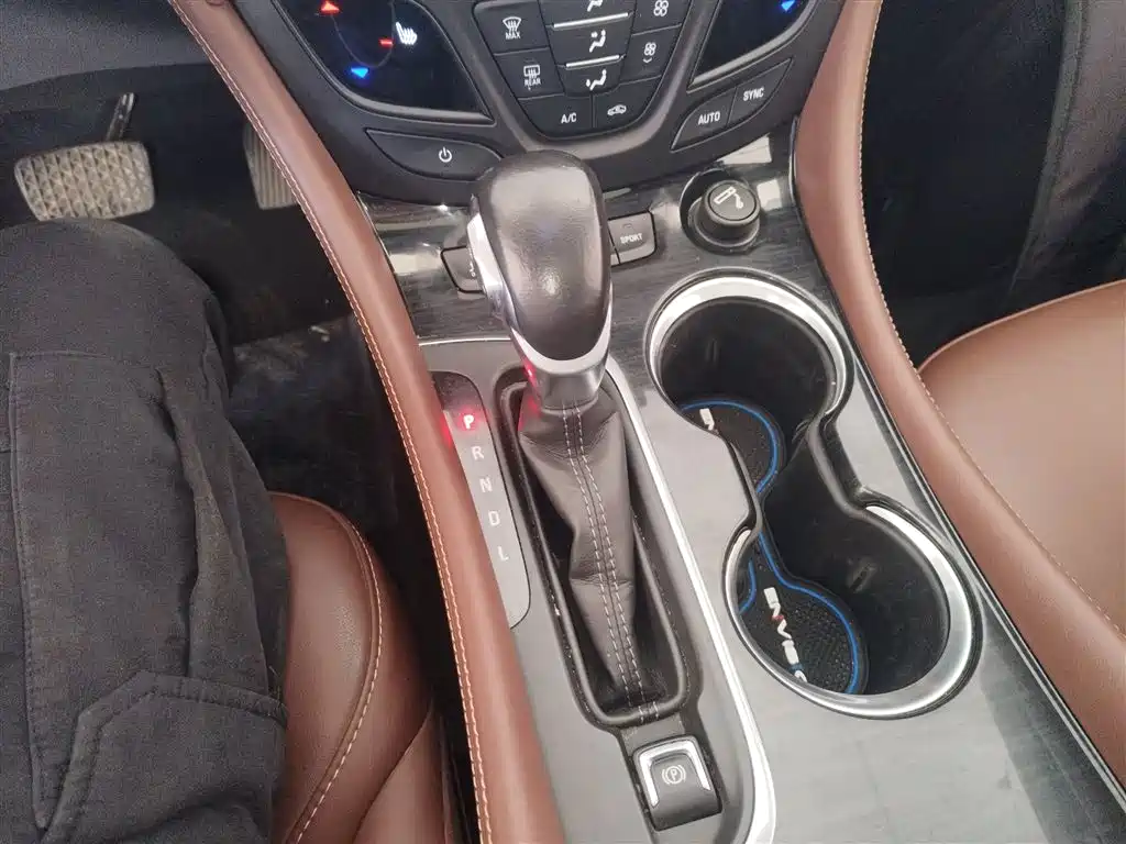 Buick Envision Plus 2018 28T 4WD Elite фото 14