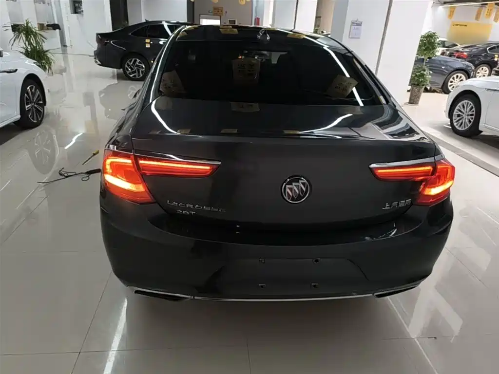 Buick LaCrosse 2016 28T Flagship фото 6