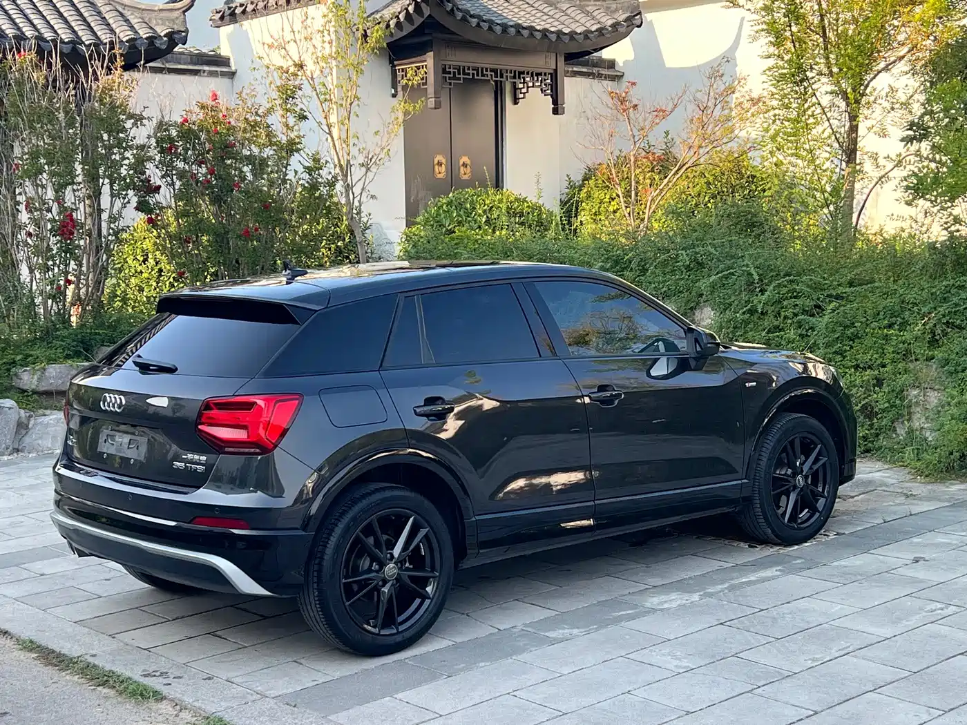 Фото 19 - Audi Q2L