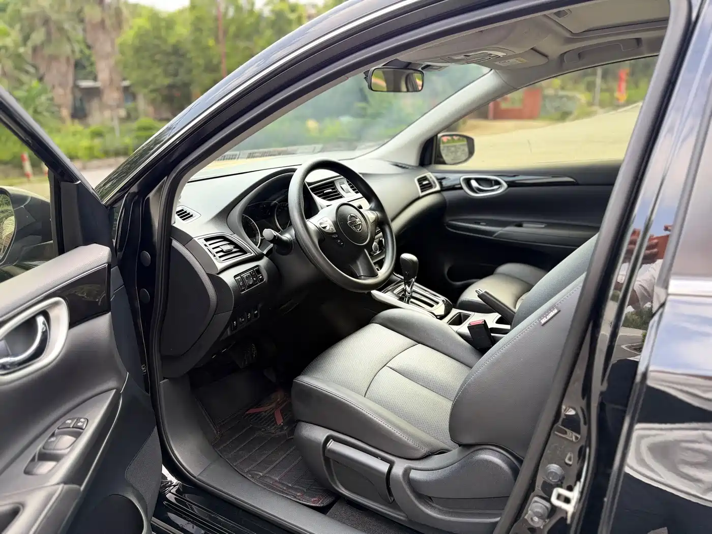 Nissan SYLPHY, миниатюра 4