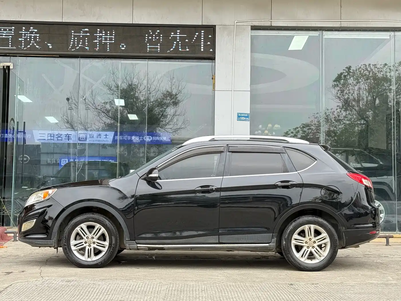 GAC Trumpchi Trumpchi GS5 2014 2.0L Auto 2WD Anniversary Value Edition фото 6