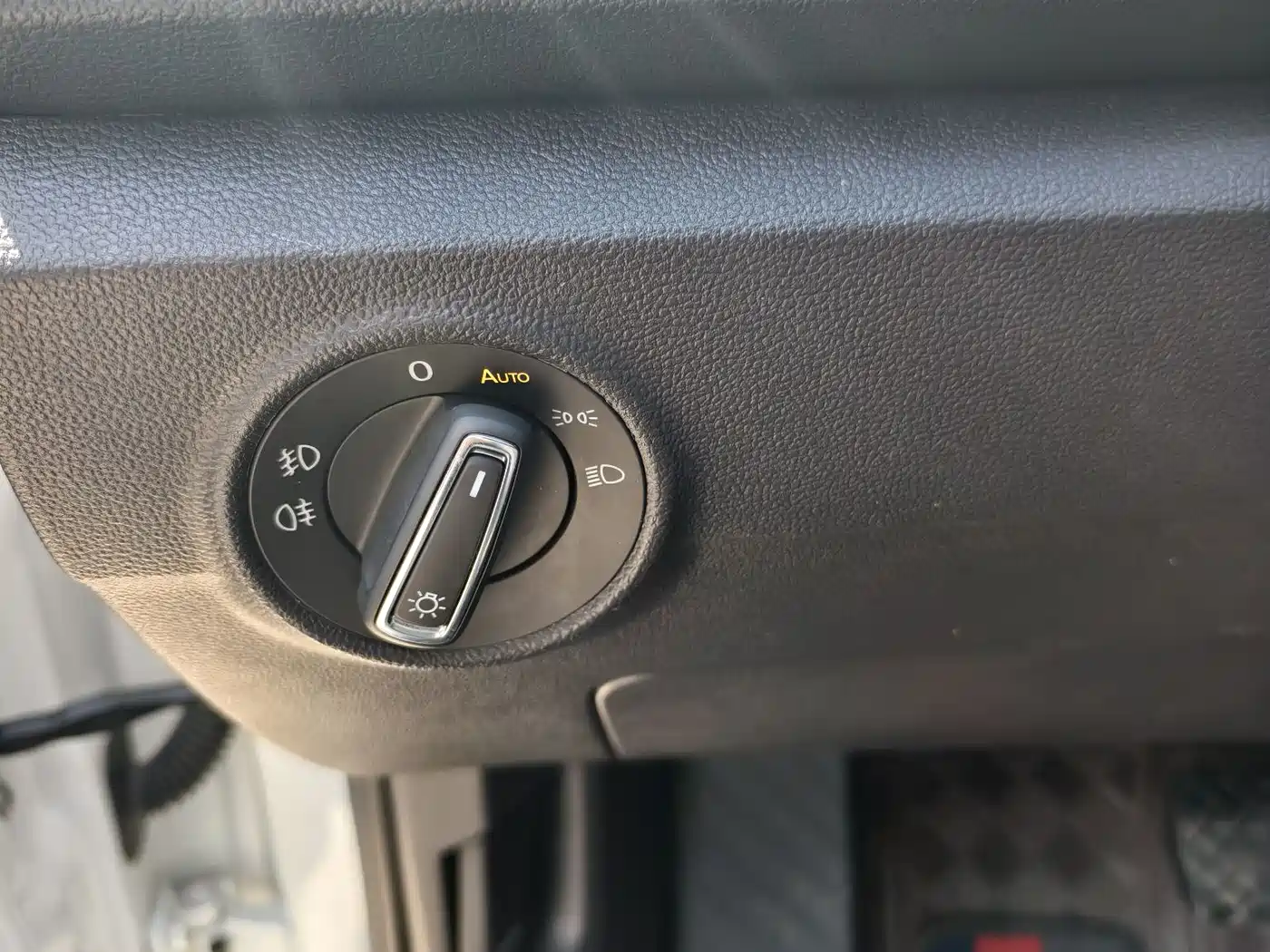 VOLKSWAGEN T ROC EXPLORING SONGS