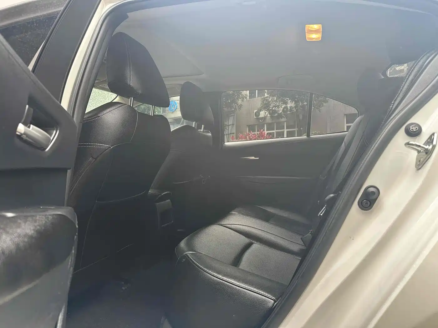 Toyota Corolla 2019 1.2T S-CVT GL-i Elite Edition фото 7
