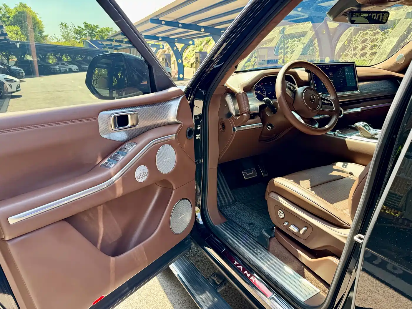 TANK TANK 700 NEW ENERGY