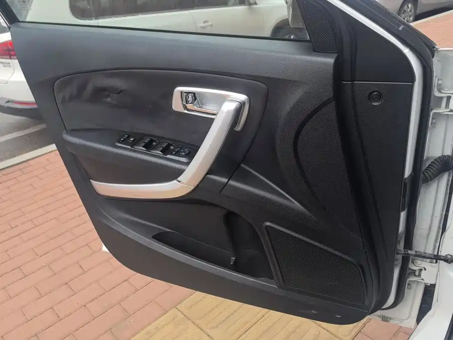Фото 7 - Besturn X80