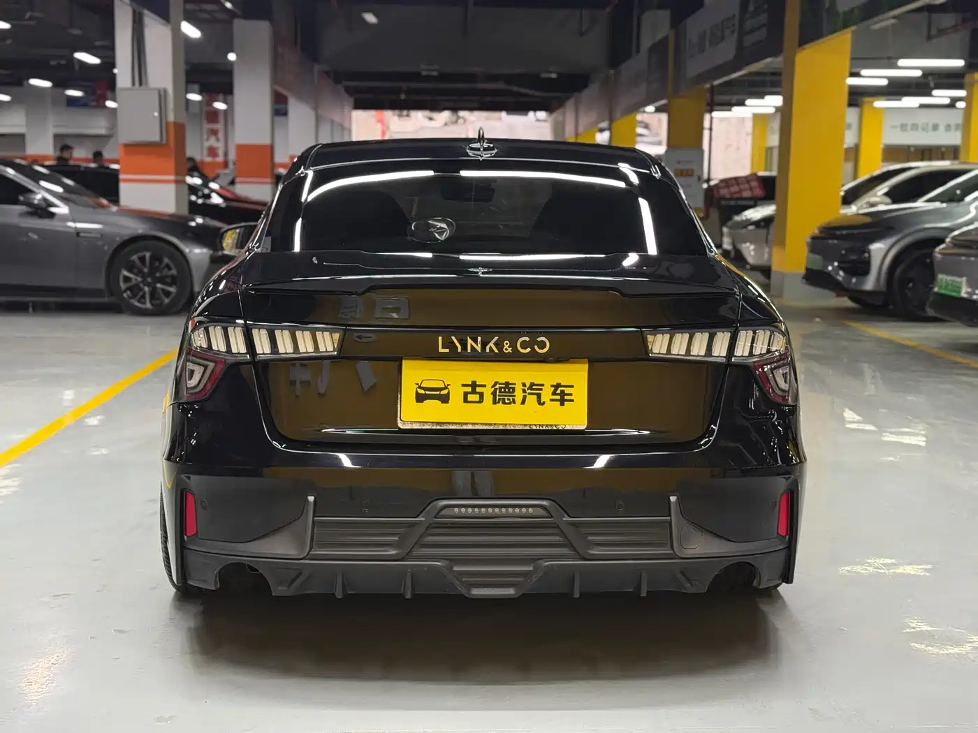 Lynk & Co 03 2021 1.5TD DCT Jin Champion Edition фото 6