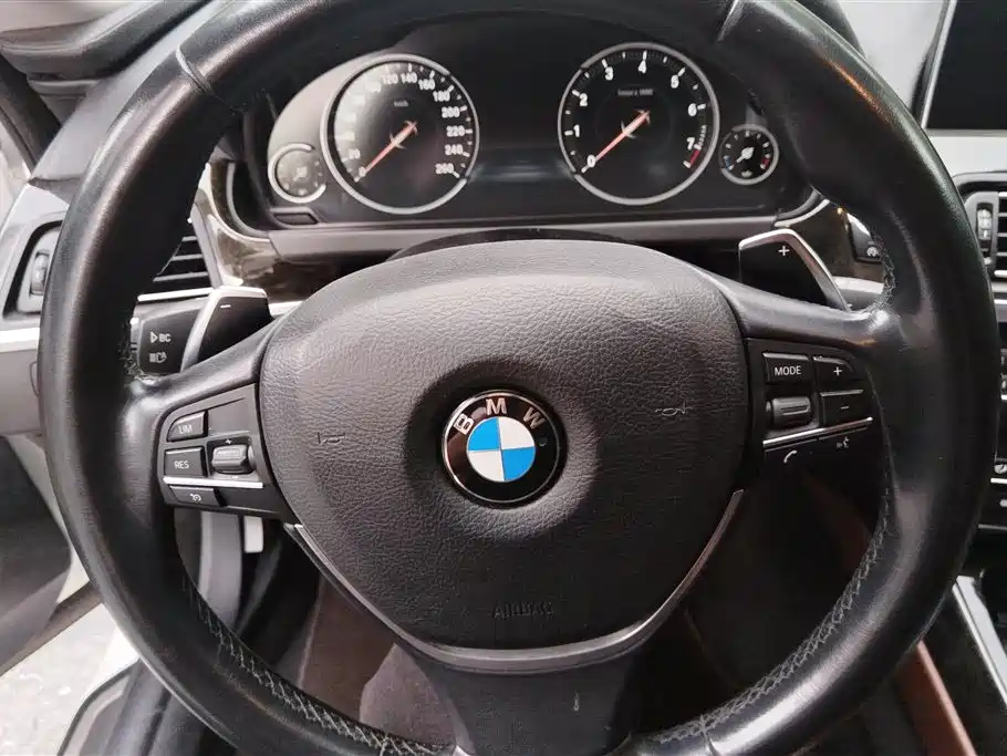 BMW 6 Series 2016 640i Gran Coupe фото 15