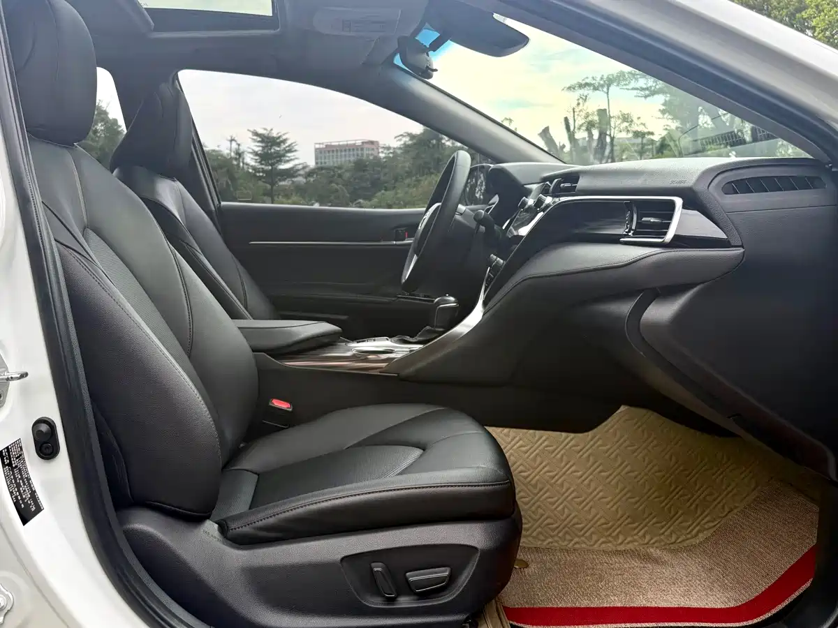 Toyota Camry 2019 Facelift 2.0G Luxury Edition фото 13