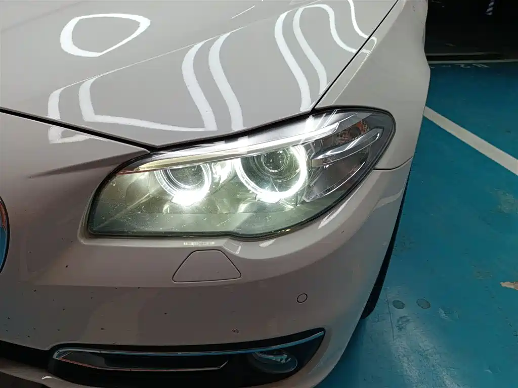 BMW 5 Series 2014 525Li Luxury Design Package фото 15