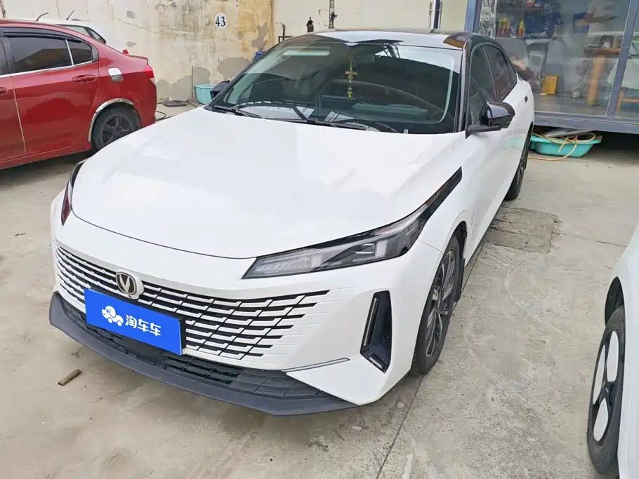 Changan Yida 2023 2023 Blue Whale NE 1.5T GDI DCT Pilot