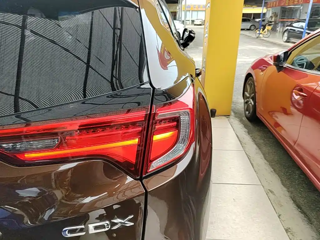 Acura CDX 2017 2016 1.5T 2WD Exclusive Edition