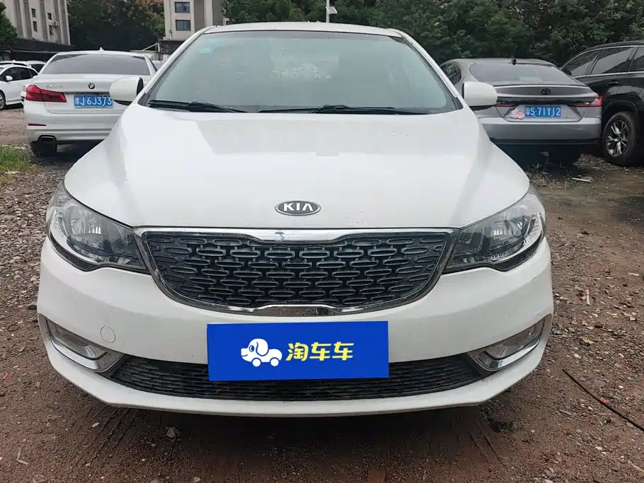 Kia Forte 2015 2014 1.6L MT GL