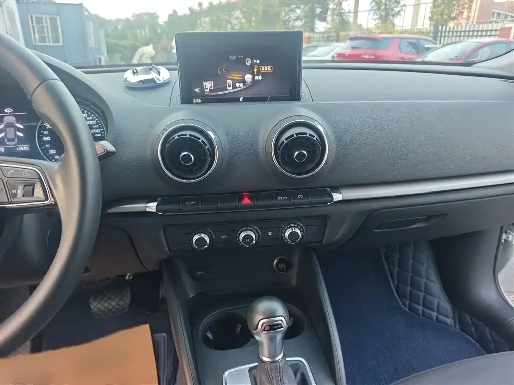 Audi A3 2019 Limousine 35 TFSI Progressive China V фото 6