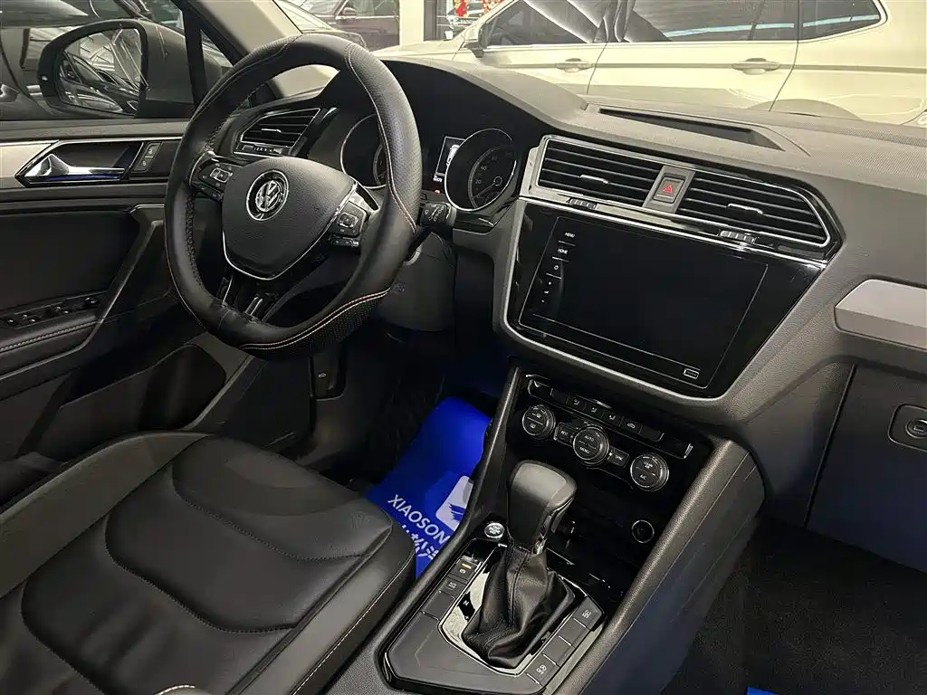 Volkswagen Tiguan L 2019 330TSI Auto 2WD Panorama Comfort Edition China V фото 14