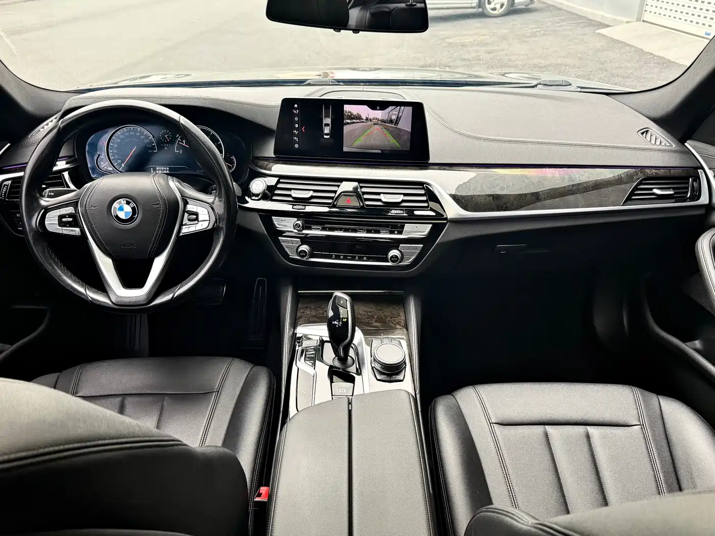 BMW 5 Series 2018 525Li M Sport Package фото 10
