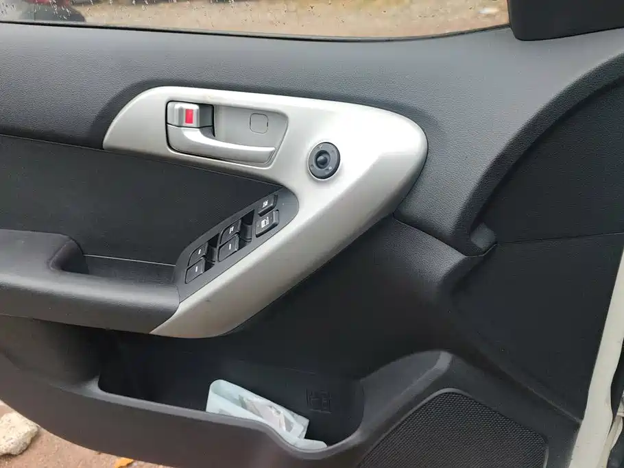 Kia Forte 2015 2014 1.6L MT GL