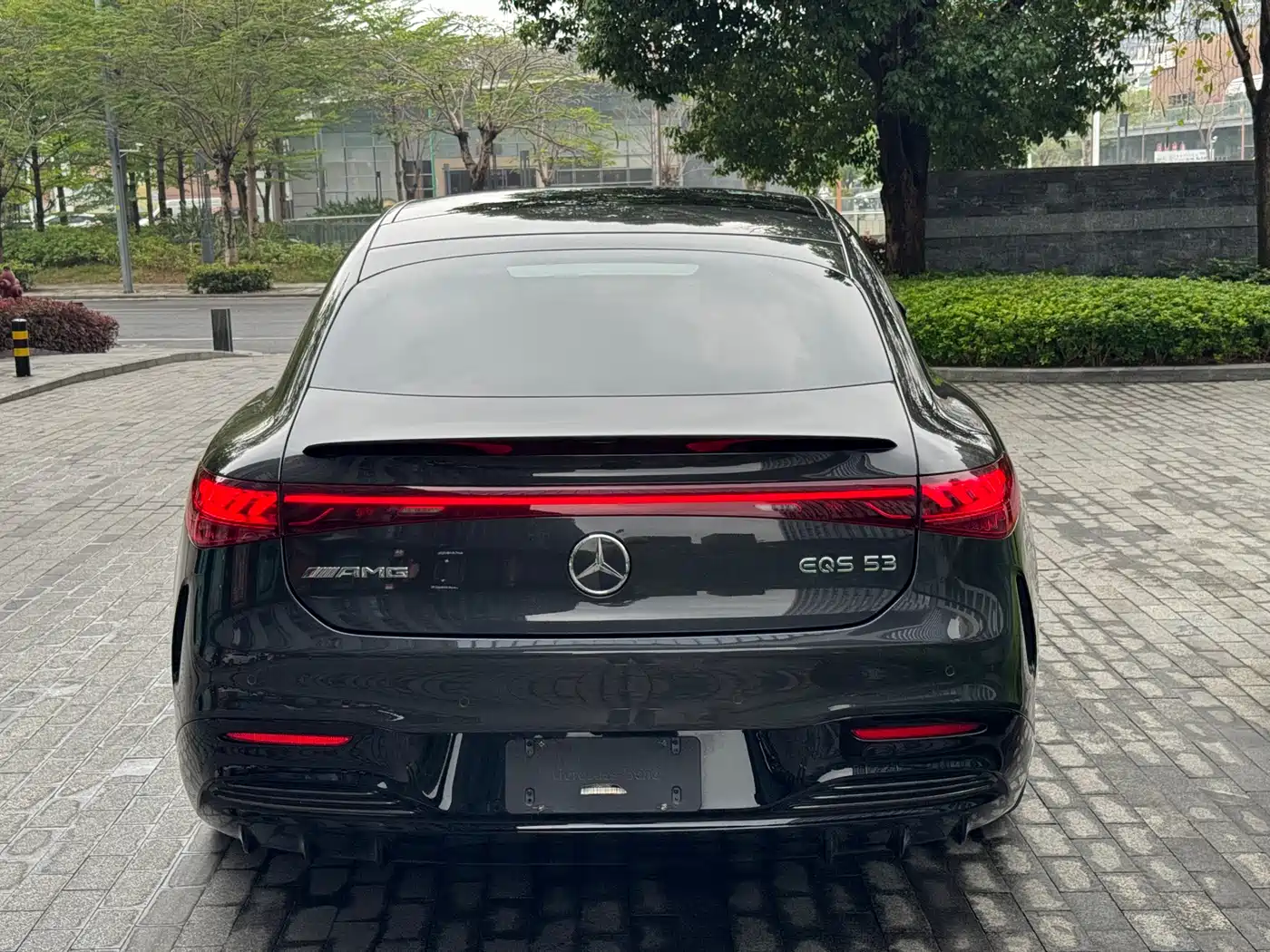 MERCEDES-BENZ EQS AMG