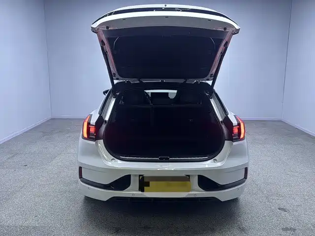 ZEEKR EXTREME KRYPTON 001