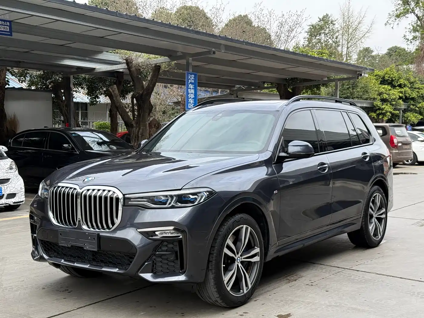 BMW X7 2019 xDrive40i Exclusive M Sport Package