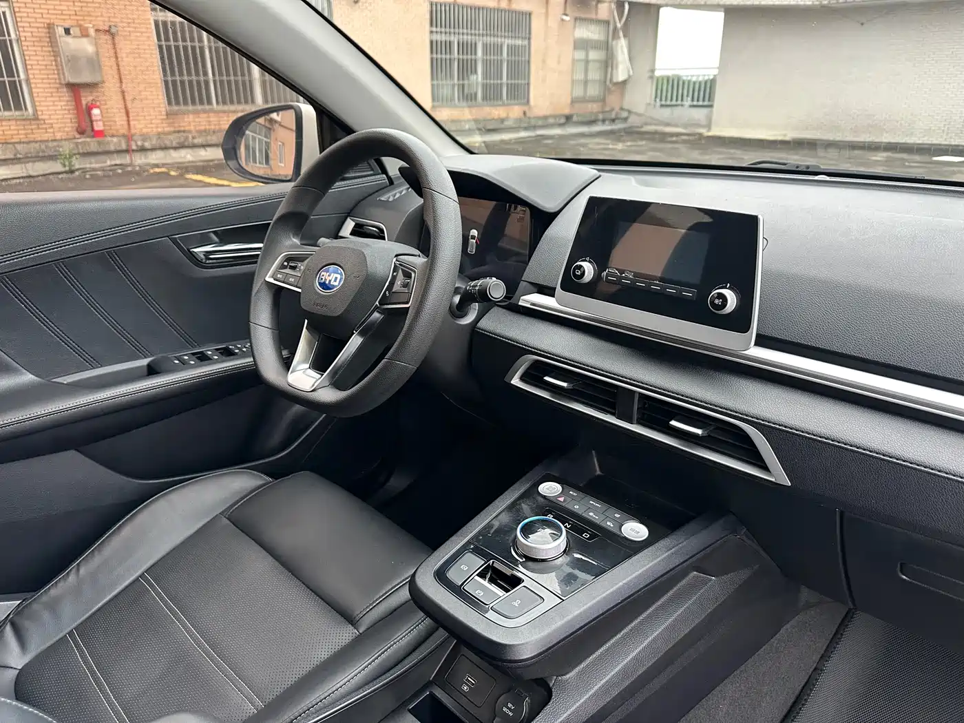 BYD e2 2019 400 Travel Edition фото 15