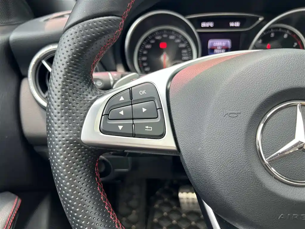 Mercedes-Benz CLA (Import) 2018 CLA 220 4MATIC фото 35