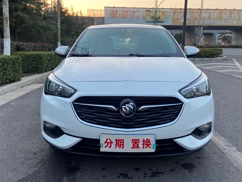 Buick Excelle 2018 15N Manual Elite фото 2