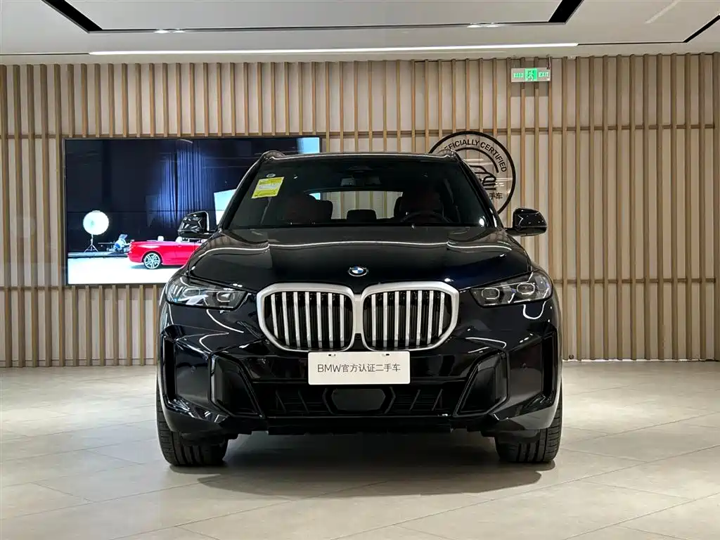 BMW X5 2026 2025 Model xDrive 40Li M Sport Blackout Package