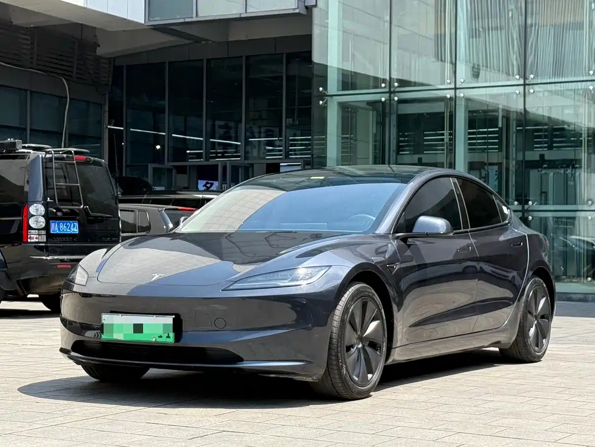 Tesla Model 3 2025 Model Rear-Wheel Drive Edition