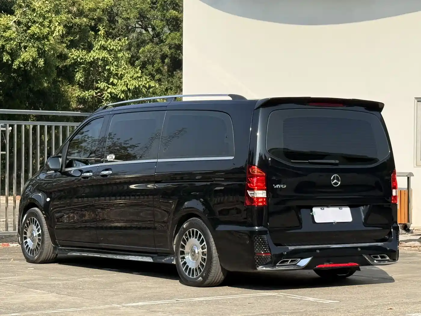 Mercedes-Benz Vito 2021 2.0T Business Edition 7-seater фото 24