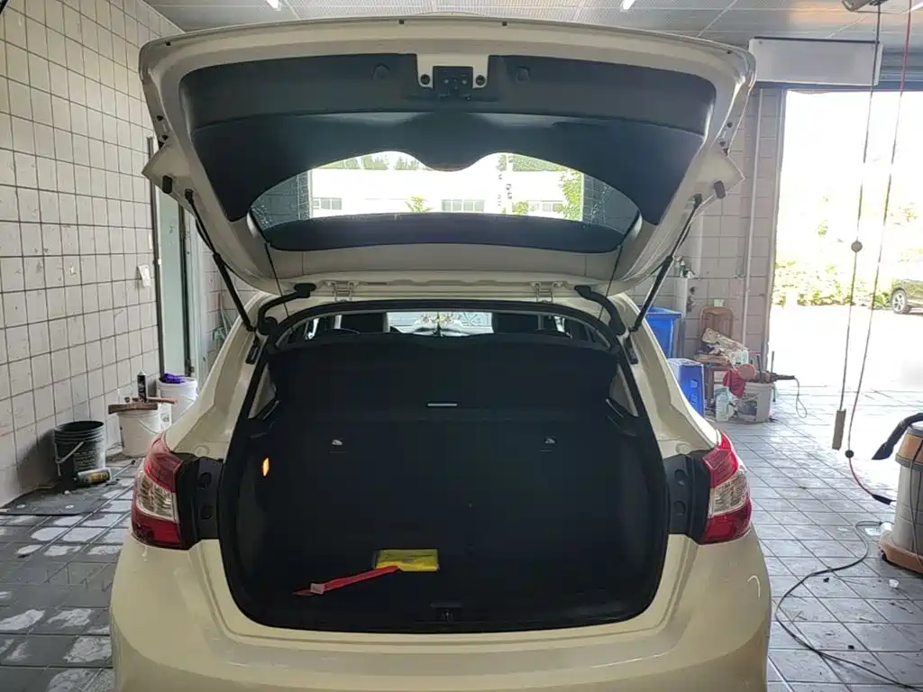 Nissan Tiida 2024 2024 1.6L CVT Smart Drive Edition
