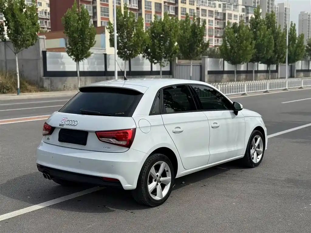 Audi A1 2016 30 TFSI Sportback Design Style Edition фото 30