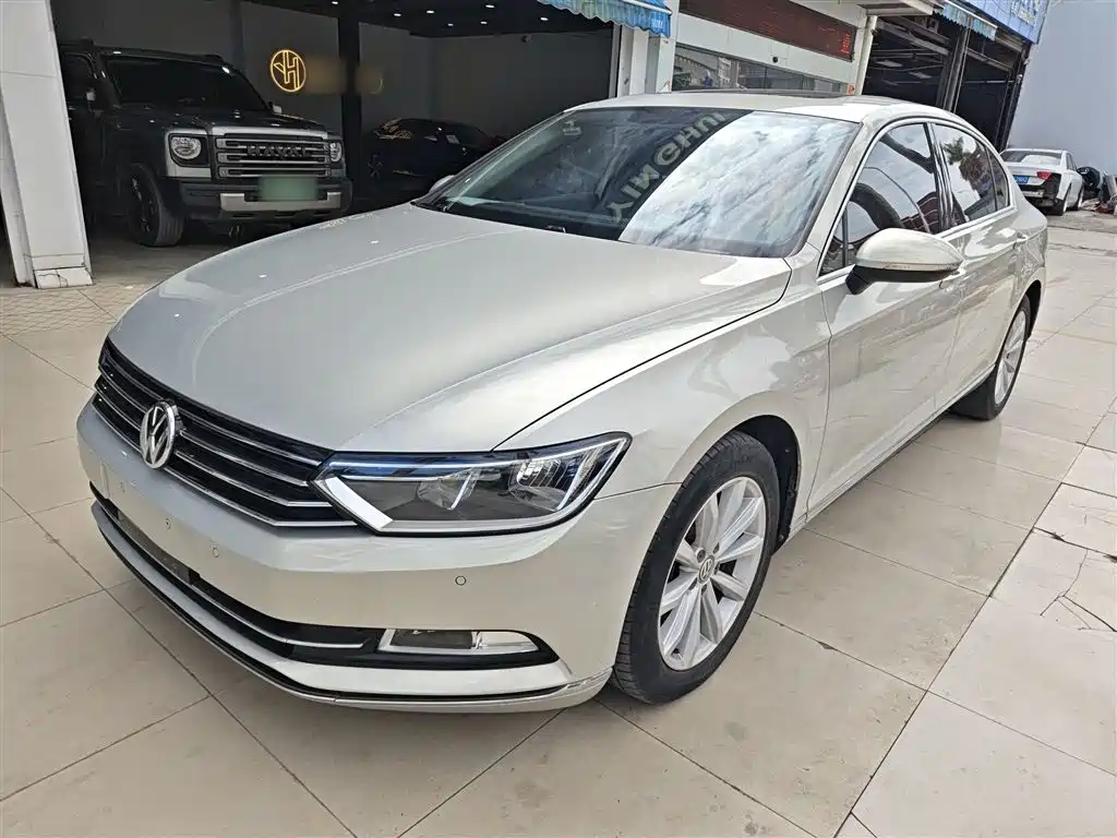 Volkswagen Magotan 2017 330TSI DSG Leading