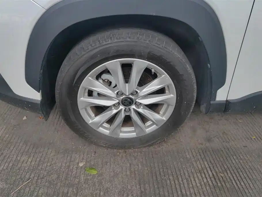Toyota Corolla Cross 2022 2.0L Elite Edition фото 6