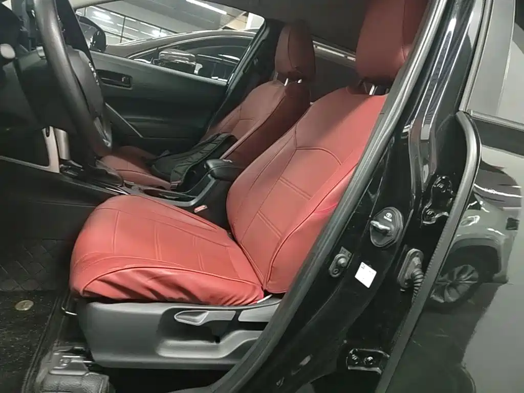 Toyota Corolla Cross 2023 2.0L Pioneer Edition фото 15