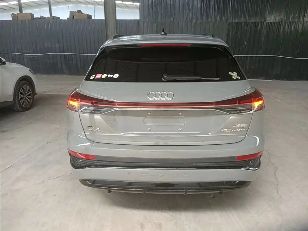 Audi Q4 e-tron 2023 40 e-tron Innovation Edition фото 6