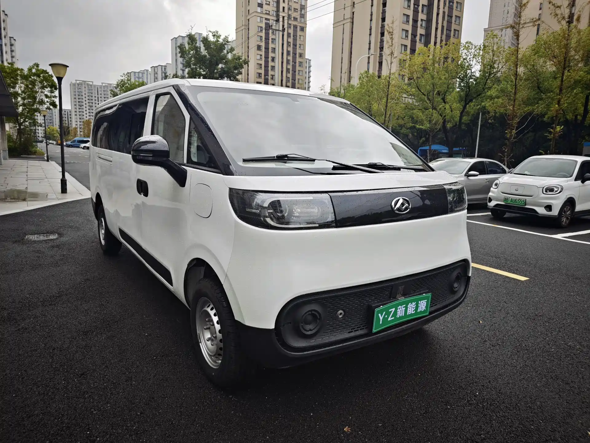 Фото 3 - Maxus Dana V1